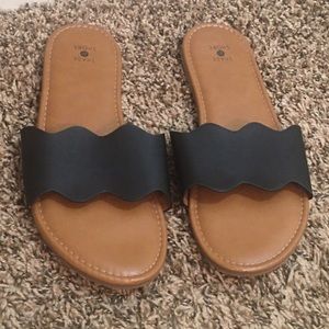 Scalloped slide sandals